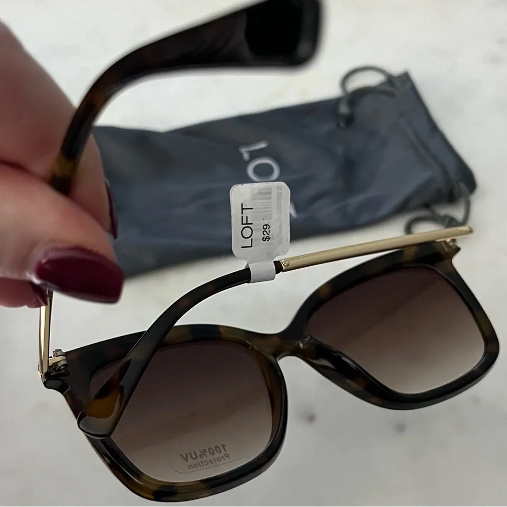 🆕 Loft dark tortoise brown and gold arm sunglasses with grey soft case